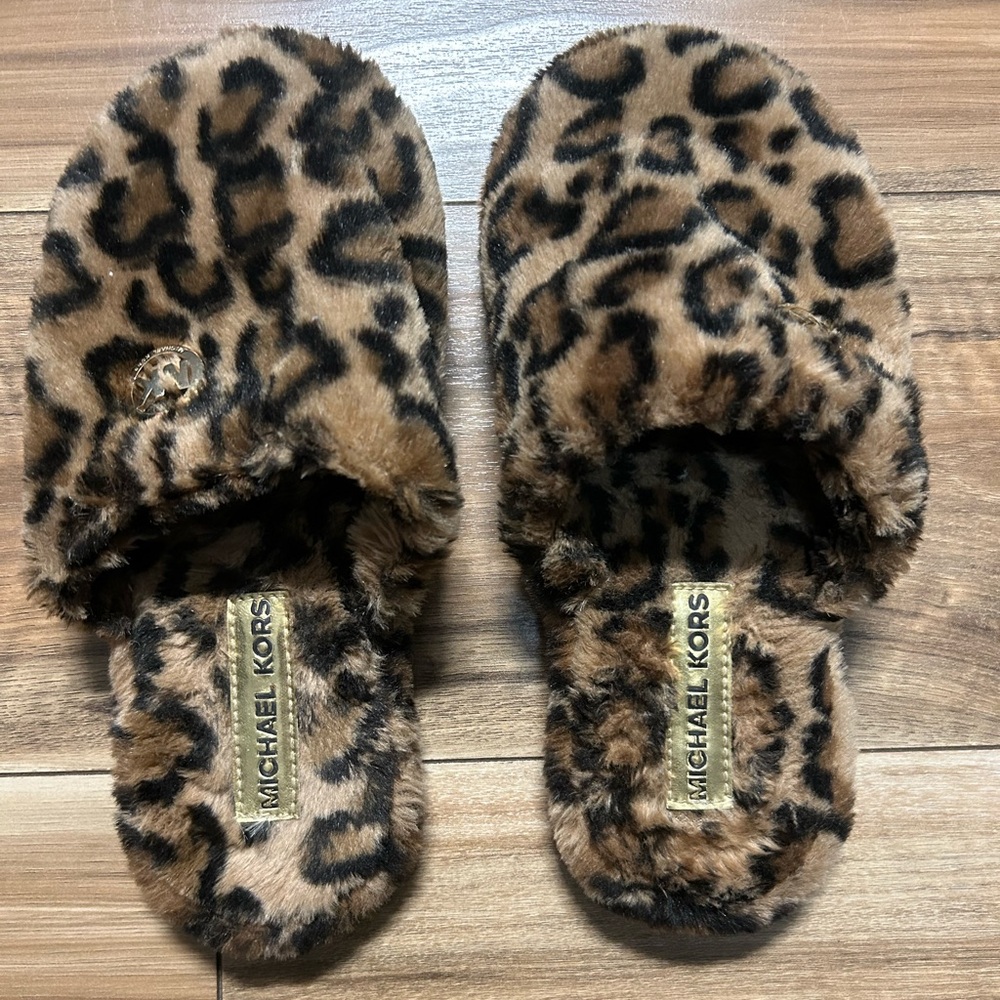 Michael Kors leopard printt house shoes slippers size 9 EUC